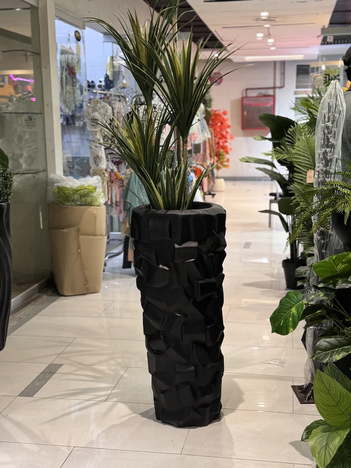 Black Sculpted Fiber Pot